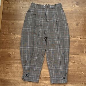 MOTF Gray Plaid High-Rise Cropped Pants with Brown Windowpane